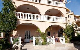 Apartmani Nedjeljko